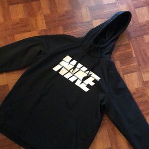 Nike Sweater